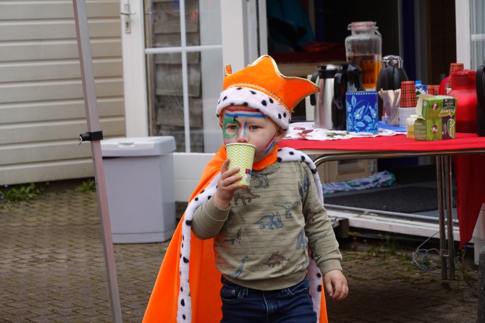 240427 Akkrum Koningsdag vrijmarkt 6  1000